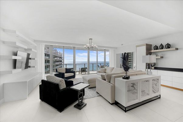 Chandelier, Interior, Living room, Water