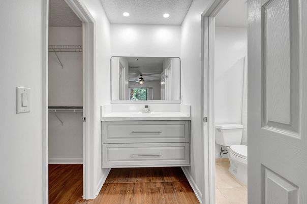 Bathroom, Interior, Recessed Lighting, Walk-in Closets, Wood Texture Flooring