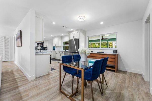 Dining room, Interior, Kitchen, Recessed Lighting, Stainless Steel Appliances, Wood Texture Flooring