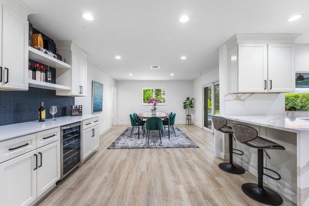 Dining room, Interior, Kitchen, Recessed Lighting, Wood Texture Flooring