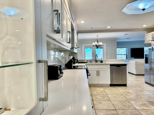 Chandelier, Interior, Kitchen, Living room, Recessed Lighting, Stainless Steel Appliances