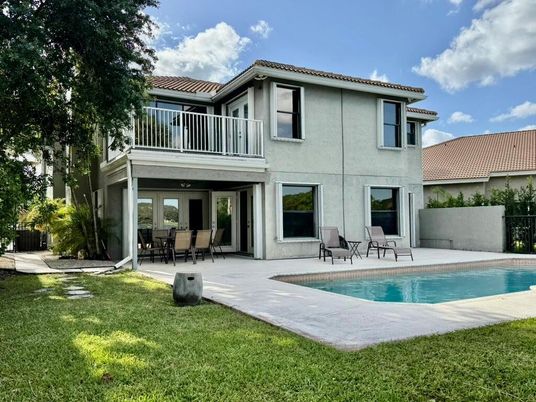 Backyard, Exterior, Pool