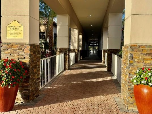 Exterior, Recessed Lighting
