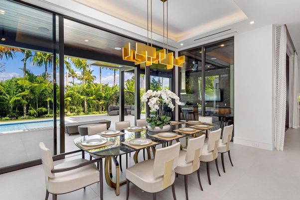 Dining room, Interior, Pendant Lights, Recessed Lighting