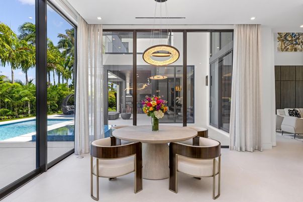 Dining room, Interior, Pendant Lights, Recessed Lighting