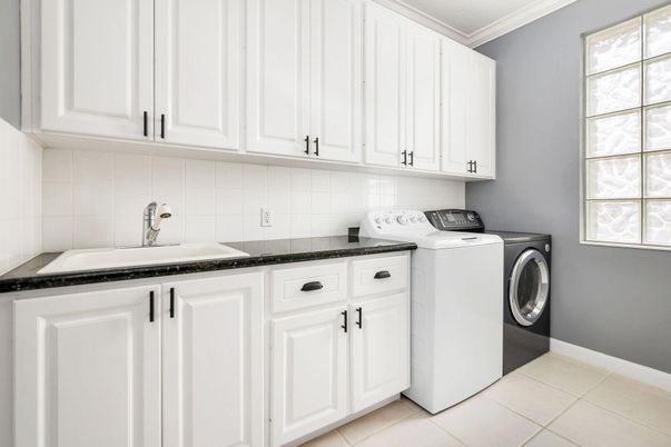 Interior, Washer