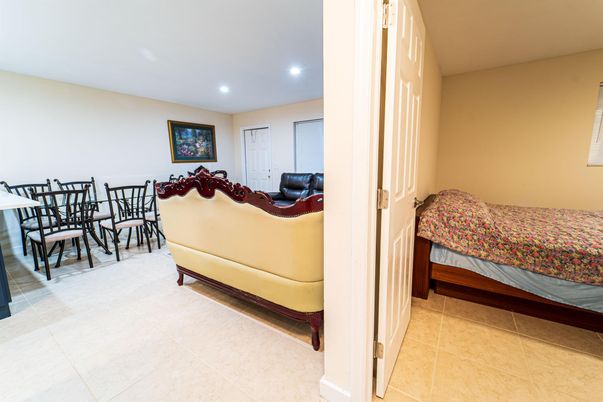 Bedroom, Dining room, Interior, Living room, Recessed Lighting