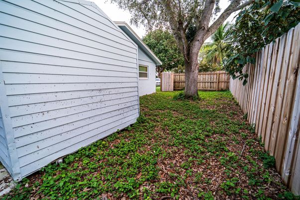 Backyard, Exterior