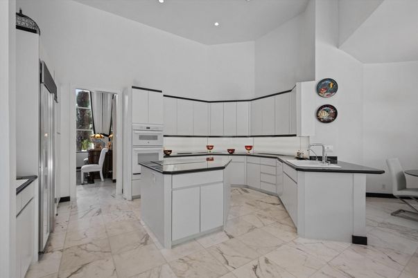 Interior, Kitchen, Marble, Recessed Lighting