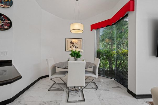 Dining room, Interior, Marble, Pendant Lights