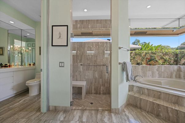 Bathroom, Interior, Recessed Lighting