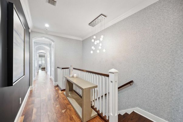 Interior, Pendant Lights, Recessed Lighting, Wood Texture Flooring