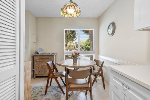 Dining room, Interior