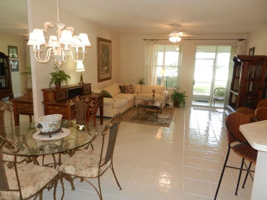 Chandelier, Dining room, Interior, Living room