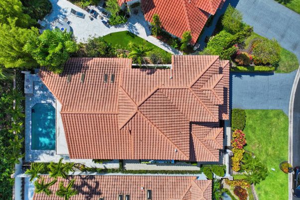 Exterior, Drone