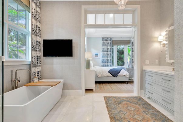 Bathroom, Bedroom, Free Standing Baths, Interior