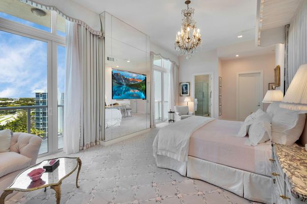 Bedroom, Chandelier, Interior, Recessed Lighting