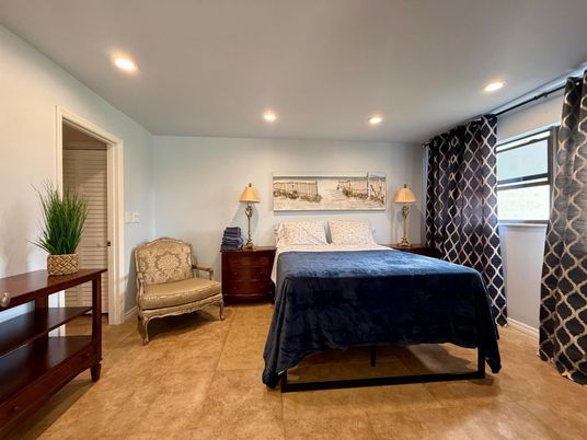 Bedroom, Interior, Recessed Lighting