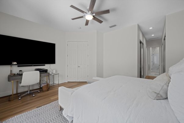 Bedroom, Home Office, Interior, Recessed Lighting, Wood Texture Flooring