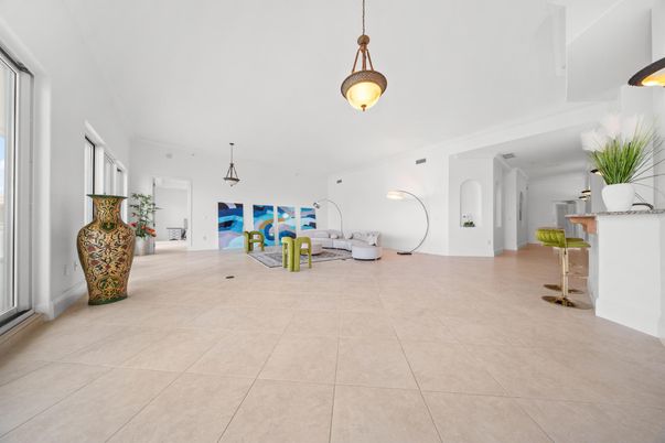 Interior, Living room, Pendant Lights