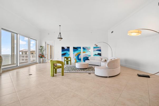 Interior, Living room, Pendant Lights