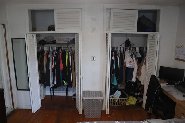 Interior, Walk-in Closets, Wood Texture Flooring