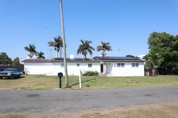 Exterior, Facade, Solar Panels, Ranch