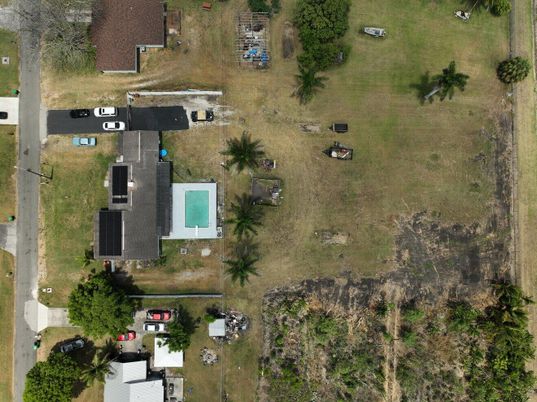 Exterior, Drone