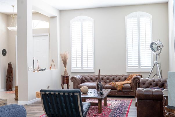 Interior, Living room, Pendant Lights, Wood Texture Flooring