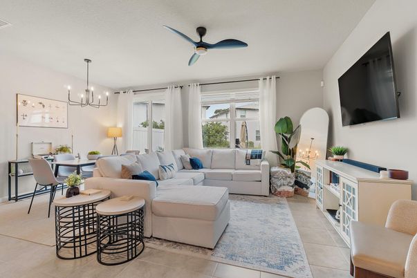 Dining room, Interior, Living room, Pendant Lights