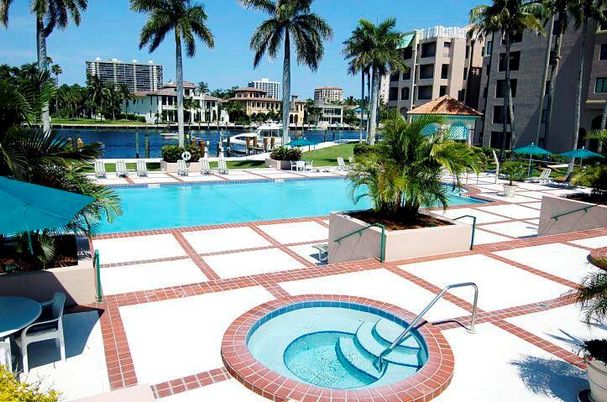 Exterior, Pool, Water