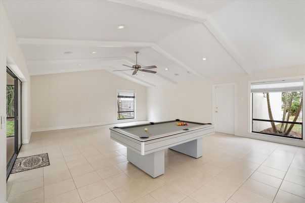 Billiard Table, Game Room, Interior, Recessed Lighting