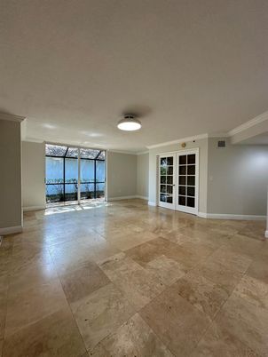 Empty room, Interior, Water