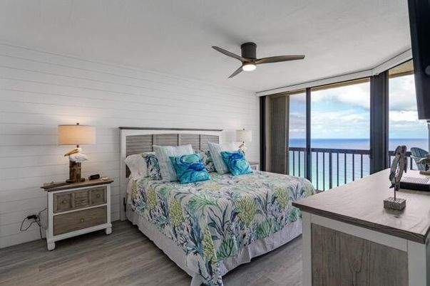 Bedroom, Interior, Water, Wood Texture Flooring