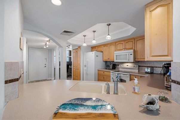 Interior, Kitchen, Pendant Lights, Recessed Lighting