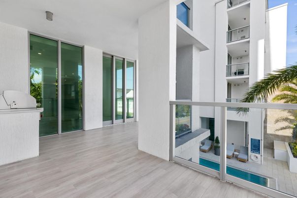 Exterior, Wood Texture Flooring
