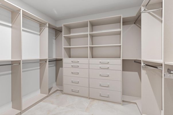 Interior, Walk-in Closets