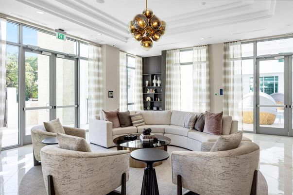 Interior, Living room, Pendant Lights, Recessed Lighting