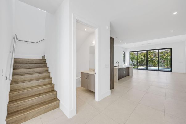 Bathroom, Interior, Recessed Lighting