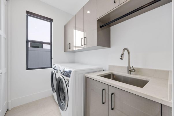 Interior, Recessed Lighting, Washer