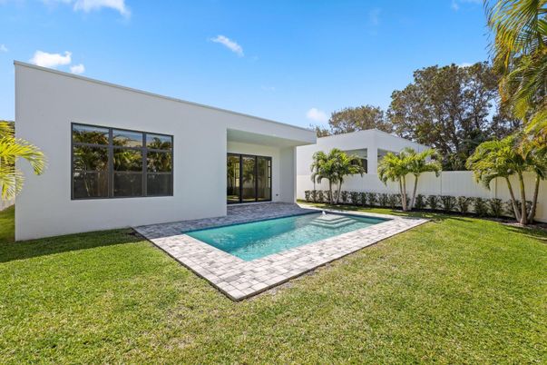 Backyard, Exterior, Pool