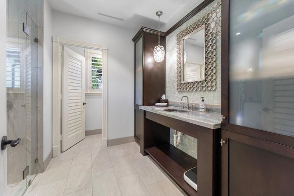 Bathroom, Glass Shower, Interior, Pendant Lights, Recessed Lighting