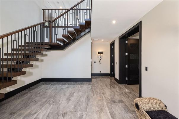 Interior, Recessed Lighting, Wood Texture Flooring