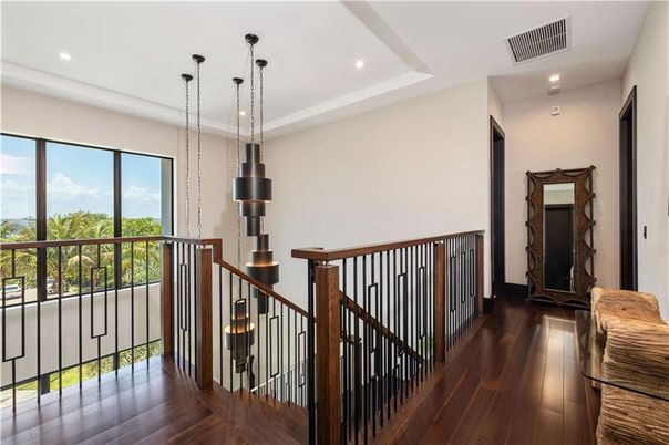 Interior, Pendant Lights, Recessed Lighting, Wood Texture Flooring
