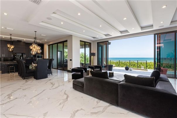 Chandelier, Dining room, Interior, Living room, Marble, Pendant Lights, Recessed Lighting, Water