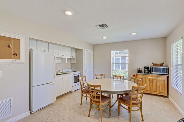 Dining room, Interior, Kitchen, Recessed Lighting