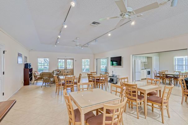 Dining room, Interior