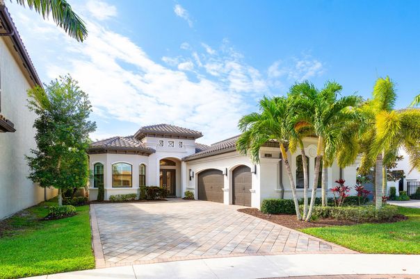 Attached, Exterior, Facade, Mediterranean