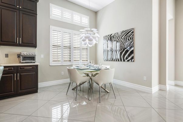 Dining room, Interior