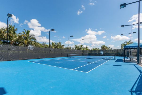 Exterior, Tennis Courts